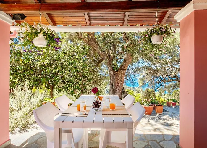 Elies Corfu *